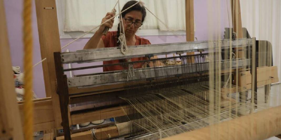 Depremde kaybetti, bir avuç yumurtayla devam etti! Hepsine gözü gibi bakıyor: Bir tür onun sayesinde devam ediyor 5